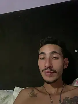 Snapshot of GuioficialBr chatting on March 2026 01:07:02 AM GuioficialBr online show from March 2026 01:07:02 AM