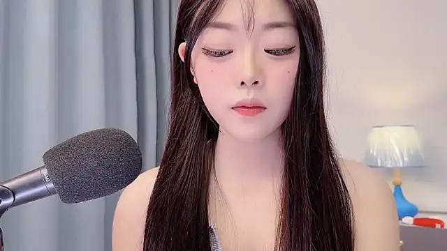 smalldaisy online show from April 2026 04:46:01 AM