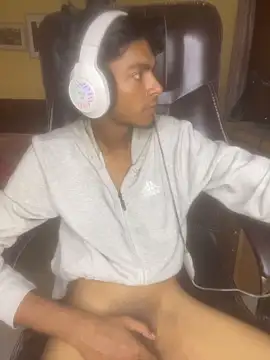 Snapshot of tooexpensive chatting on December 2025 07:26:02 AM tooexpensive online show from December 2025 07:26:02 AM