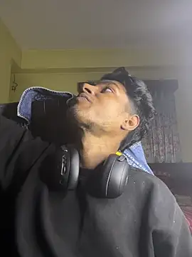 Snapshot of tooexpensive chatting on February 2026 04:38:01 PM tooexpensive online show from February 2026 04:38:01 PM