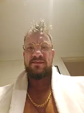 Snapshot of BigDhornyboi2026 chatting on December 2025 02:20:02 AM BigDhornyboi2026 online show from December 2025 02:20:02 AM