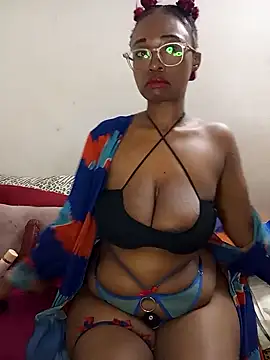 Snapshot of YammyChocTits chatting on February 2026 09:20:02 PM YammyChocTits online show from February 2026 09:20:02 PM