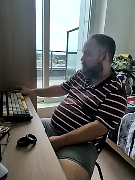 Snapshot of Hairy_bear86 chatting on July 2026 07:16:02 PM Hairy bear86 online show from July 2026 07:16:02 PM