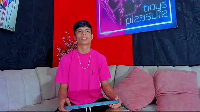 BrownieLoverss online show from January 2026 01:53:01 AM