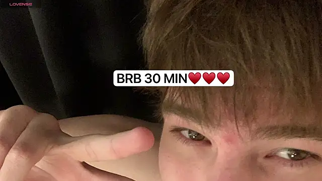 Snapshot of andyyzzz chatting on January 2026 07:07:02 PM andyyzzz online show from January 2026 07:07:02 PM