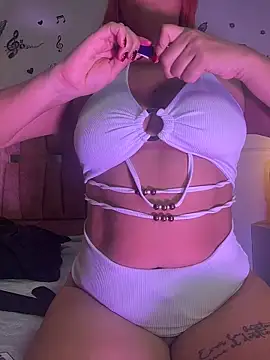 Snapshot of Violetta_Moretti chatting on February 2026 01:53:02 AM Violetta Moretti online show from February 2026 01:53:02 AM