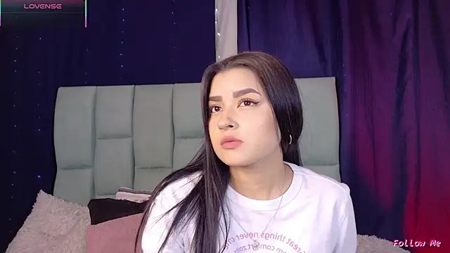 Emilyy05  online show from April 2026 12:35:01 AM