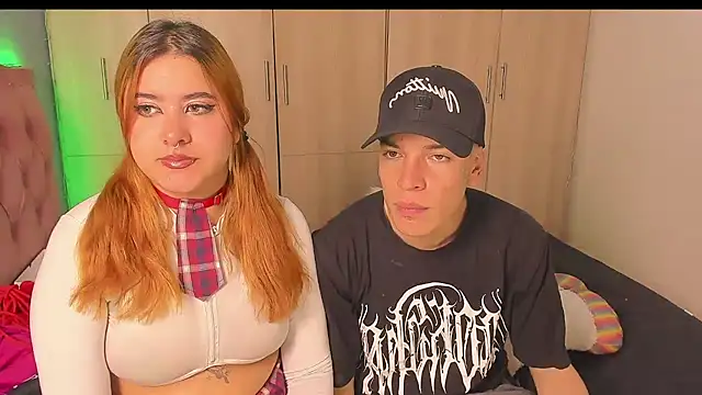 rosse foxter online show from May 2026 11:57:01 PM