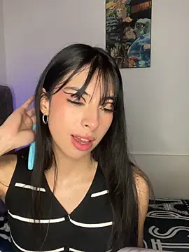 junorise23 online show from May 2026 06:42:01 AM