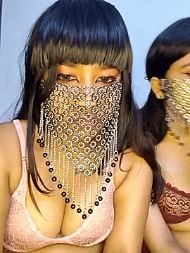 Snapshot of addictive_me chatting on April 2026 05:39:01 PM addictive me online show from April 2026 05:39:01 PM