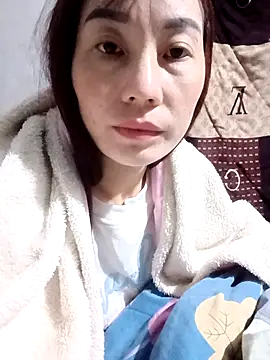 Snapshot of boiboi001 chatting on January 2026 08:00:02 PM boiboi001 online show from January 2026 08:00:02 PM