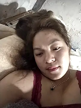 Snapshot of Lucky_cutee chatting on December 2025 06:04:02 PM Lucky cutee online show from December 2025 06:04:02 PM