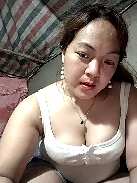 Snapshot of Lucky_cutee chatting on February 2026 12:37:01 PM Lucky cutee online show from February 2026 12:37:01 PM