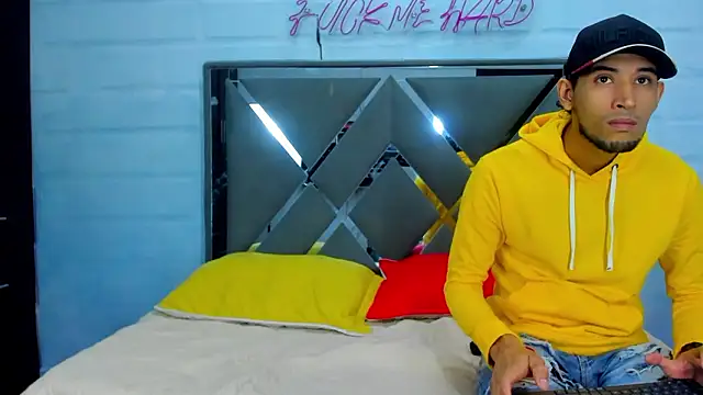 Snapshot of UnitedSoul chatting on February 2026 06:11:02 AM UnitedSoul online show from February 2026 06:11:02 AM