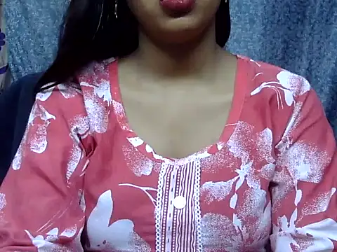 cute Dirty Diva online show from June 2026 03:18:01 PM