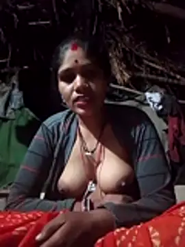 Snapshot of Rajni_hote chatting on February 2026 04:00:01 PM Rajni hote online show from February 2026 04:00:01 PM