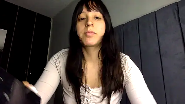 Sofii unicorn online show from May 2026 08:14:01 PM