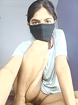 Snapshot of Curvy_Kavya chatting on January 2026 03:06:01 PM Curvy Kavya online show from January 2026 03:06:01 PM