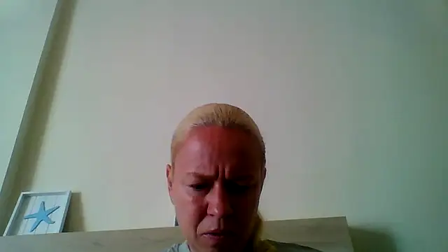 jennyblondeuk online show from April 2026 01:45:02 PM