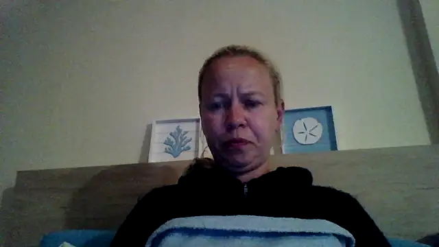jennyblondeuk online show from May 2026 07:22:02 PM
