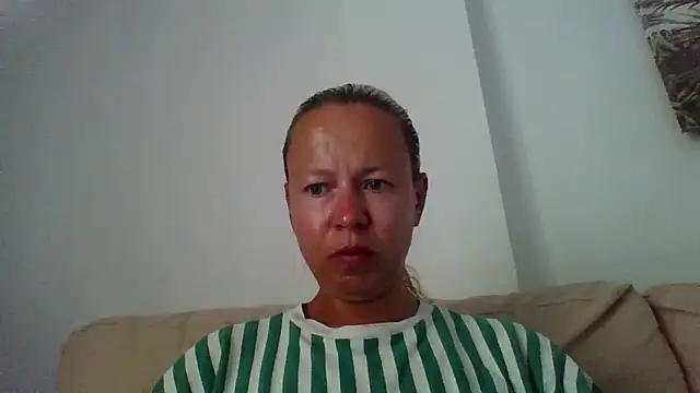 jennyblondeuk online show from June 2026 05:13:02 PM