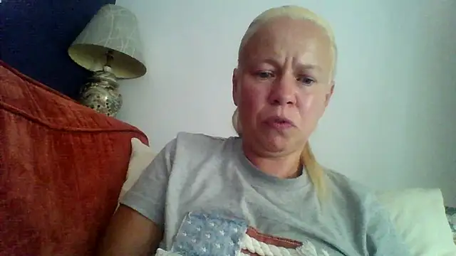 jennyblondeuk online show from July 2026 06:43:02 PM