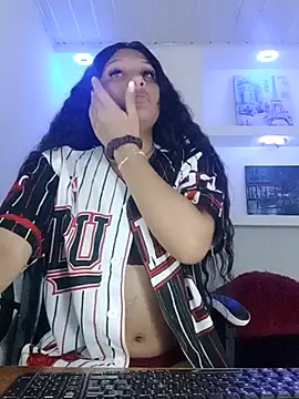 Snapshot of ashley-17 chatting on December 2025 06:09:01 AM ashley-17 online show from December 2025 06:09:01 AM