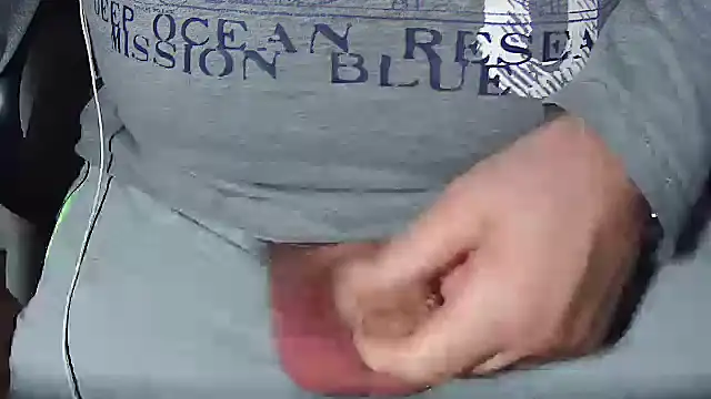 Snapshot of passatwind chatting on January 2026 03:38:01 PM passatwind online show from January 2026 03:38:01 PM