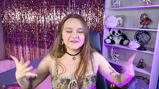 Snapshot of auroranelson chatting on April 2026 05:32:02 PM auroranelson online show from April 2026 05:32:02 PM