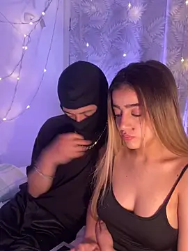 Snapshot of cute_emmma chatting on January 2026 04:27:01 AM cute emmma online show from January 2026 04:27:01 AM