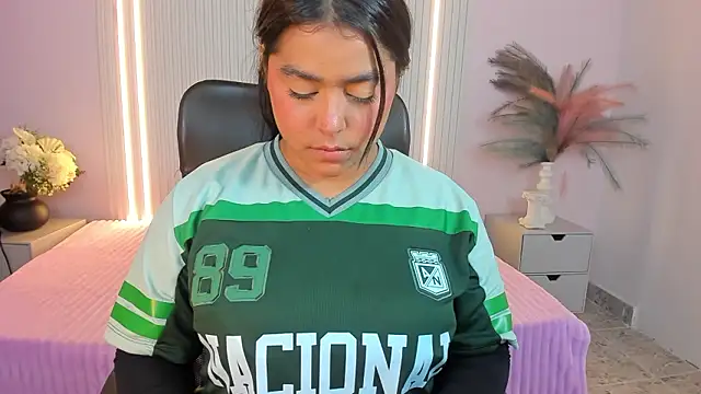 Snapshot of CelesteMoon5 chatting on February 2026 04:28:02 AM CelesteMoon5 online show from February 2026 04:28:02 AM