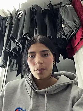 Snapshot of Ema_Rose_ chatting on January 2026 01:41:02 AM Ema Rose online show from January 2026 01:41:02 AM