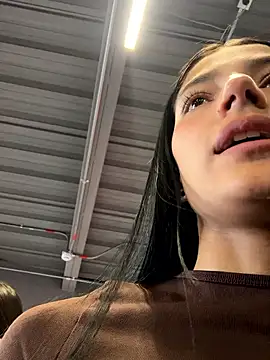 Snapshot of Ema_Rose_ chatting on January 2026 05:37:01 PM Ema Rose online show from January 2026 05:37:01 PM