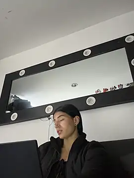 Snapshot of Ema_Rose_ chatting on January 2026 07:11:01 PM Ema Rose online show from January 2026 07:11:01 PM