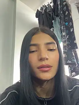 Snapshot of Ema_Rose_ chatting on February 2026 06:22:02 PM Ema Rose online show from February 2026 06:22:02 PM