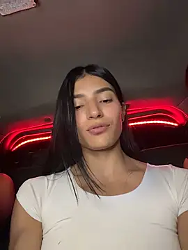 Snapshot of Ema_Rose_ chatting on February 2026 04:31:01 AM Ema Rose online show from February 2026 04:31:01 AM