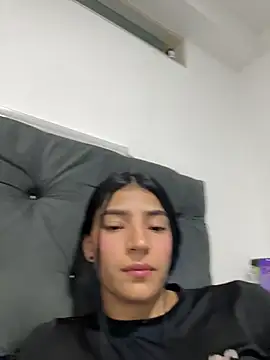 Snapshot of Ema_Rose_ chatting on February 2026 12:18:02 AM Ema Rose online show from February 2026 12:18:02 AM