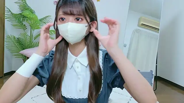 Snapshot of Kiki-jpn chatting on June 2026 09:35:02 PM Kiki-jpn online show from June 2026 09:35:02 PM
