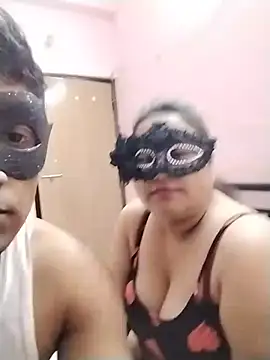 DesiSeductress online show from July 2026 07:19:01 PM