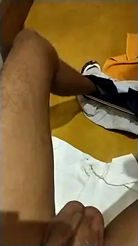 Snapshot of Novinhoie chatting on February 2026 10:28:01 PM Novinhoie online show from February 2026 10:28:01 PM