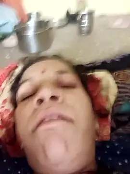 Snapshot of Karishma_singh chatting on January 2026 11:42:02 PM Karishma singh online show from January 2026 11:42:02 PM