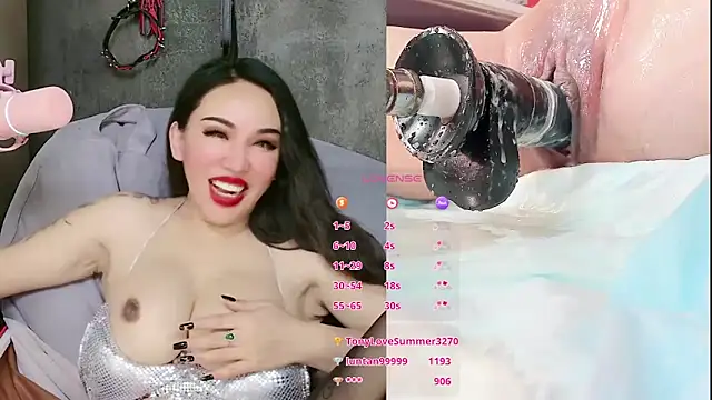 Snapshot of ladyfengyeS010 chatting on May 2026 06:26:02 PM ladyfengyeS010 online show from May 2026 06:26:02 PM