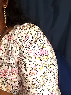 Snapshot of Deshi_bhabhi143 chatting on January 2026 06:17:02 AM Deshi bhabhi143 online show from January 2026 06:17:02 AM