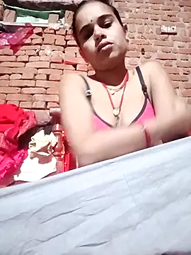 Snapshot of Fency_Love143 chatting on February 2026 11:53:01 PM Fency Love143 online show from February 2026 11:53:01 PM