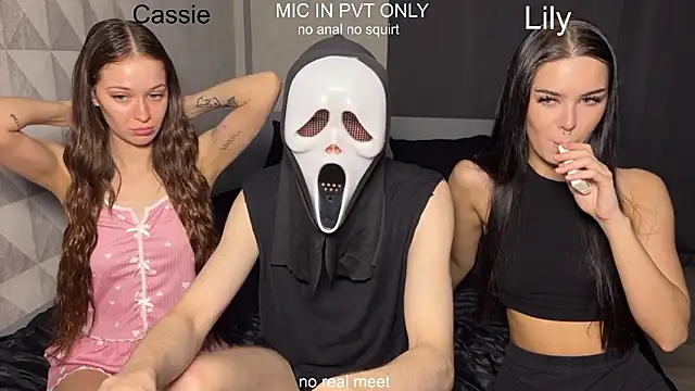 girls secrets online show from February 2026 11:20:01 AM