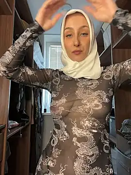 LuxBrunette  online show from May 2026 06:09:02 AM