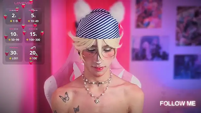 Kitsuneplay  online show from April 2026 03:28:02 PM