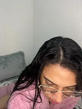 Snapshot of ValentinaEvanz chatting on January 2026 04:12:02 PM ValentinaEvanz online show from January 2026 04:12:02 PM