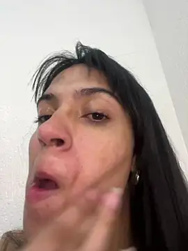 Snapshot of ValentinaEvanz chatting on February 2026 10:00:02 PM ValentinaEvanz online show from February 2026 10:00:02 PM