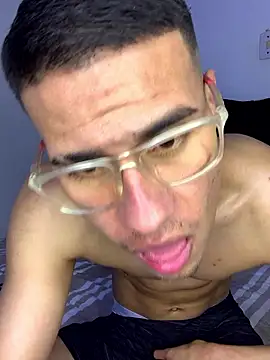 Snapshot of Latin_Paisa_Boy chatting on January 2026 07:28:01 PM Latin Paisa Boy online show from January 2026 07:28:01 PM